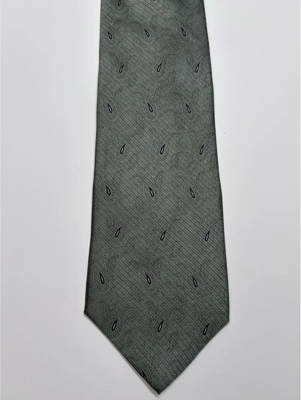 Nautica 100% Silk Tie In Sage‎ Green Paisley